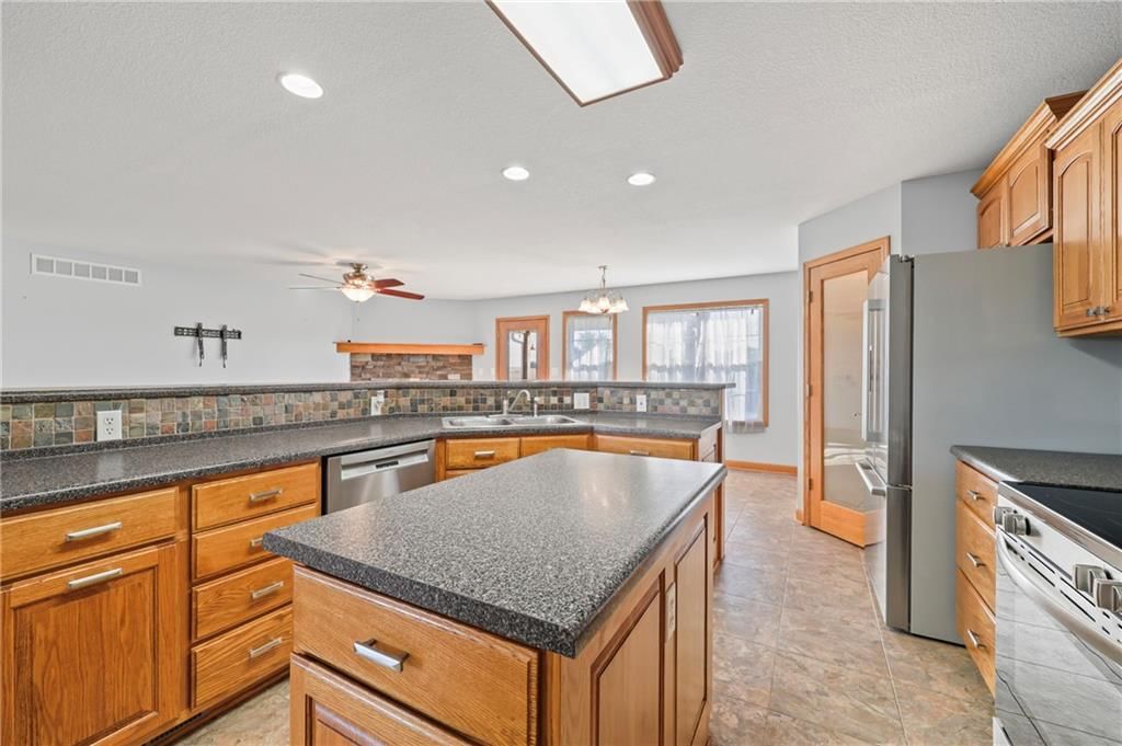 39203 W 132nd Street — photo 9
