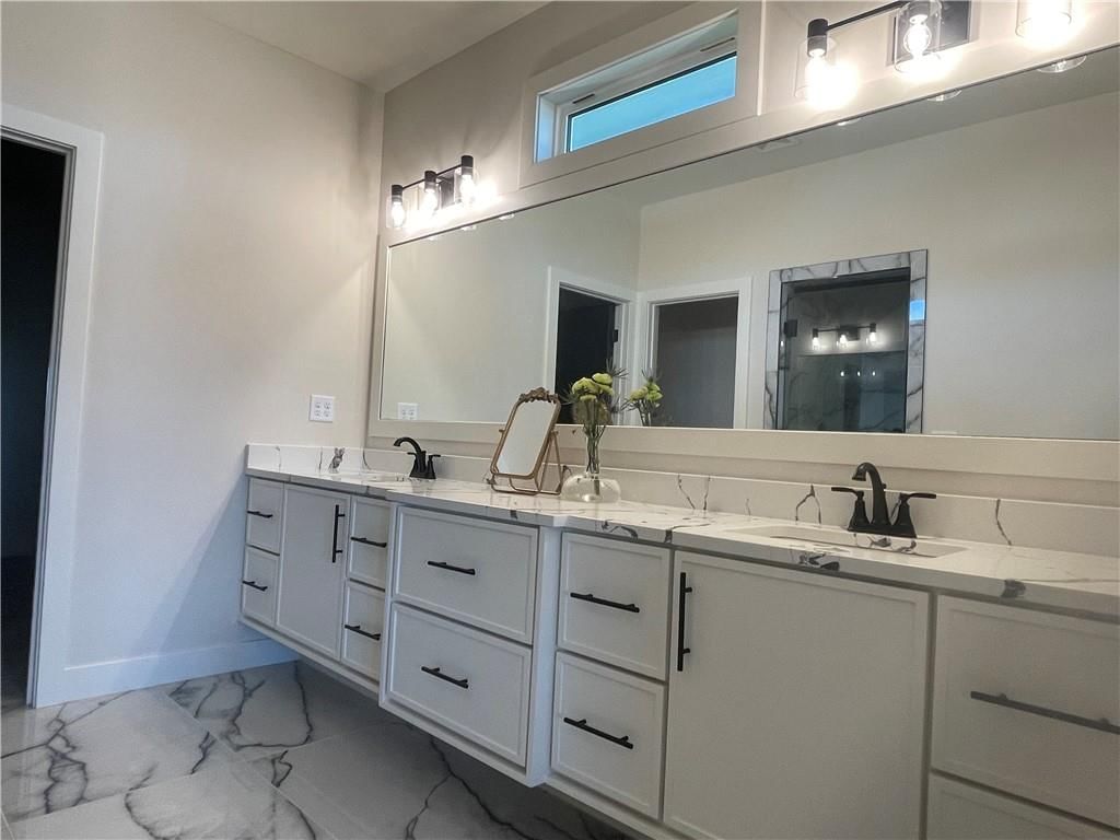 9019 Freedom Circle — photo 11