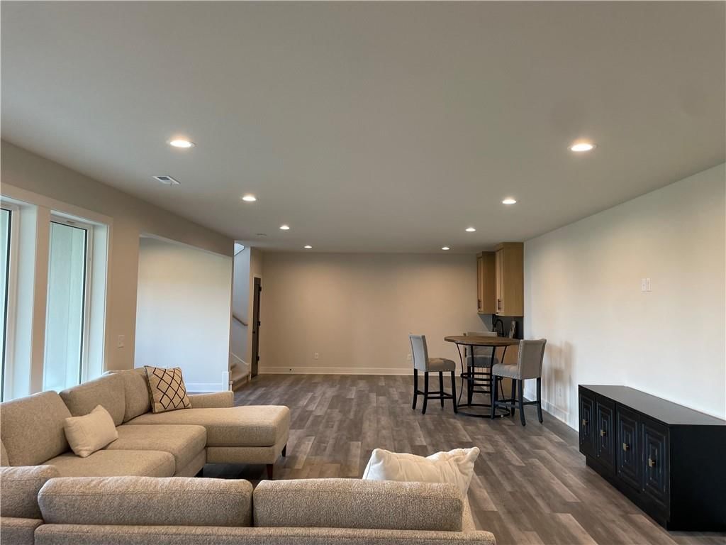 9019 Freedom Circle — photo 18