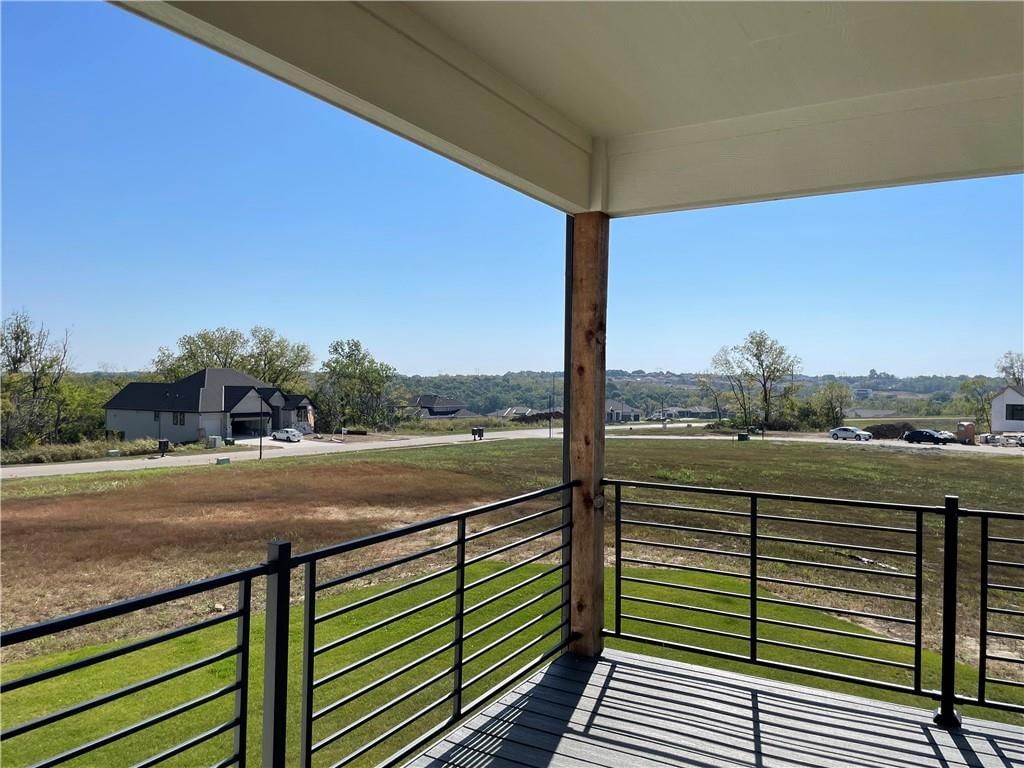 22559 W 89th Terrace — photo 3