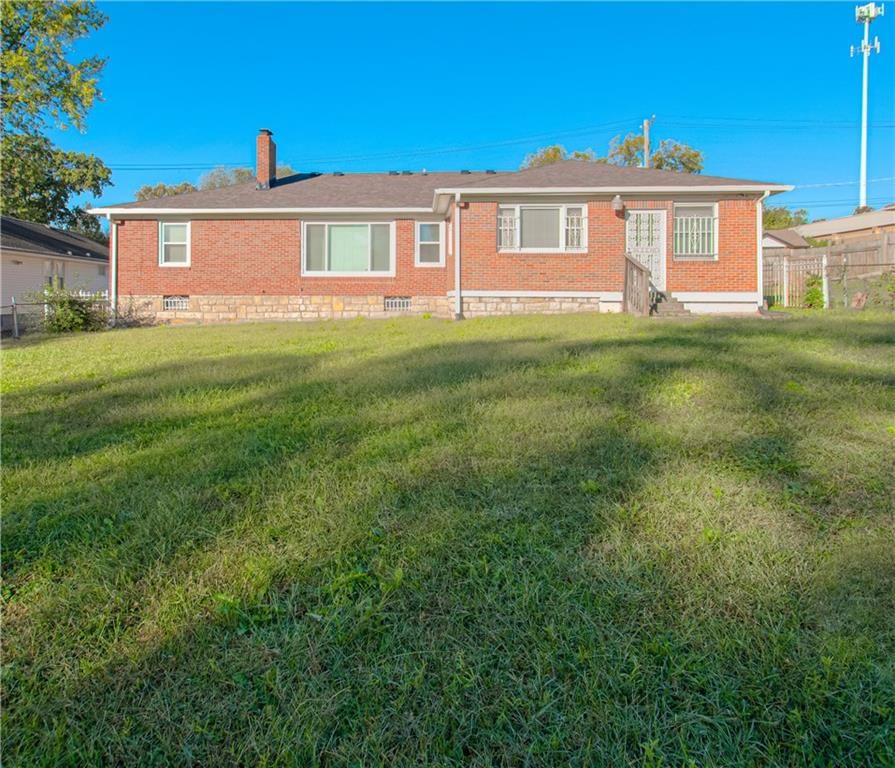 3049 N 34th Street — photo 32