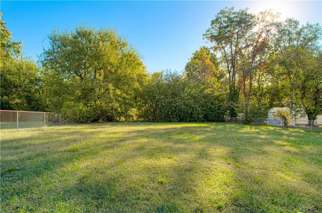 3049 N 34th Street — photo 33