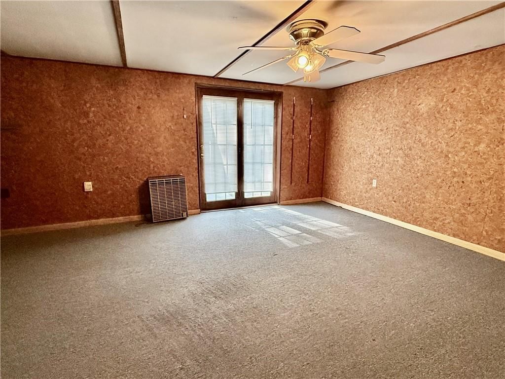 212 Sanderson Drive — photo 28