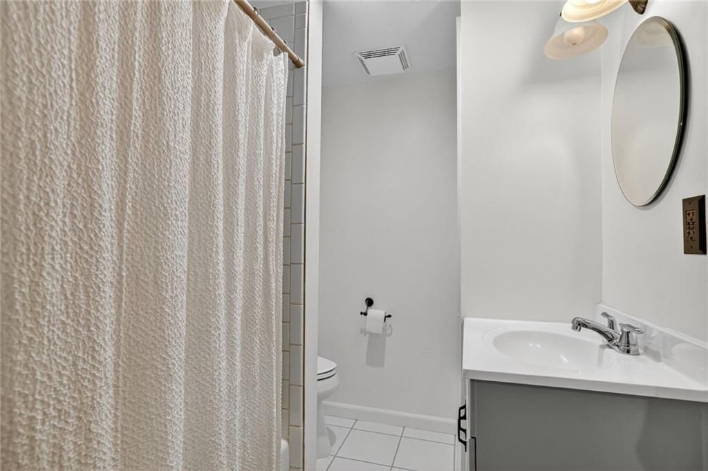 Photo 15 of 19 - 8538 Goodman Street