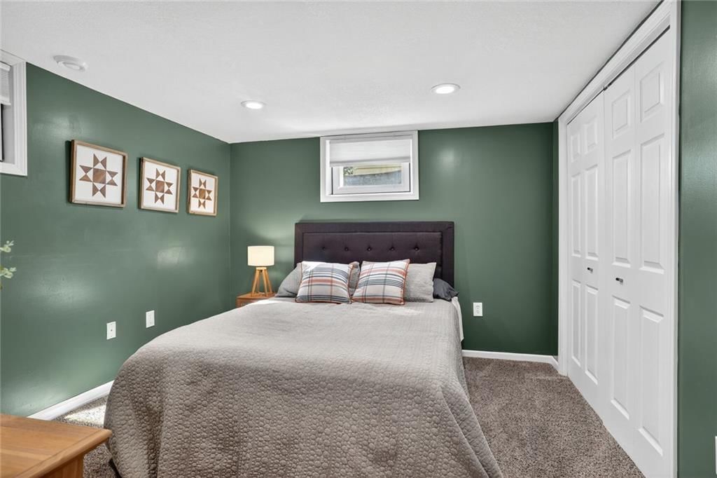 Photo 16 of 19 - 8538 Goodman Street