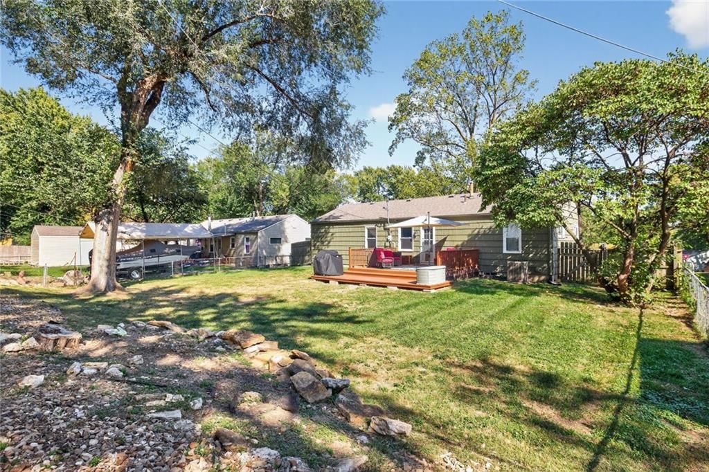 Photo 18 of 19 - 8538 Goodman Street