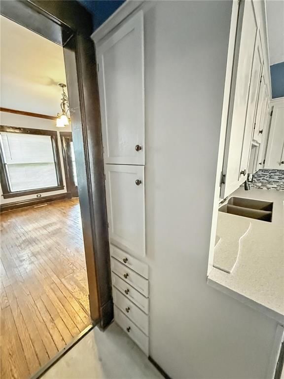 541 W 2ND Street — photo 9