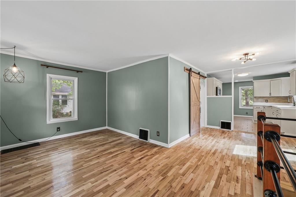 1641 S 49th Terrace — photo 4
