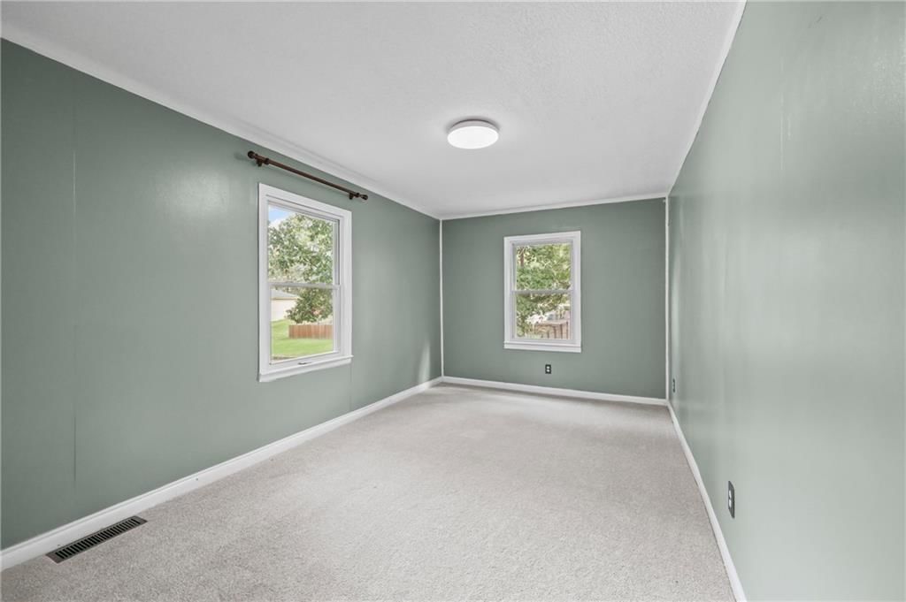 1641 S 49th Terrace — photo 8