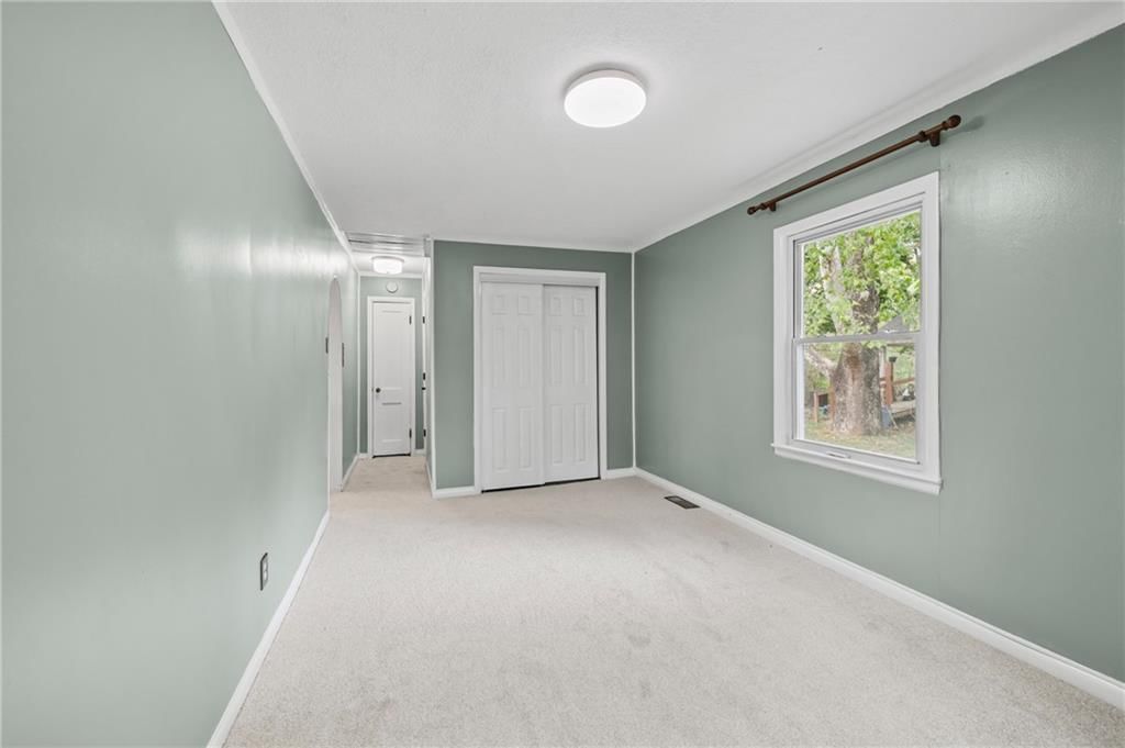 1641 S 49th Terrace — photo 9