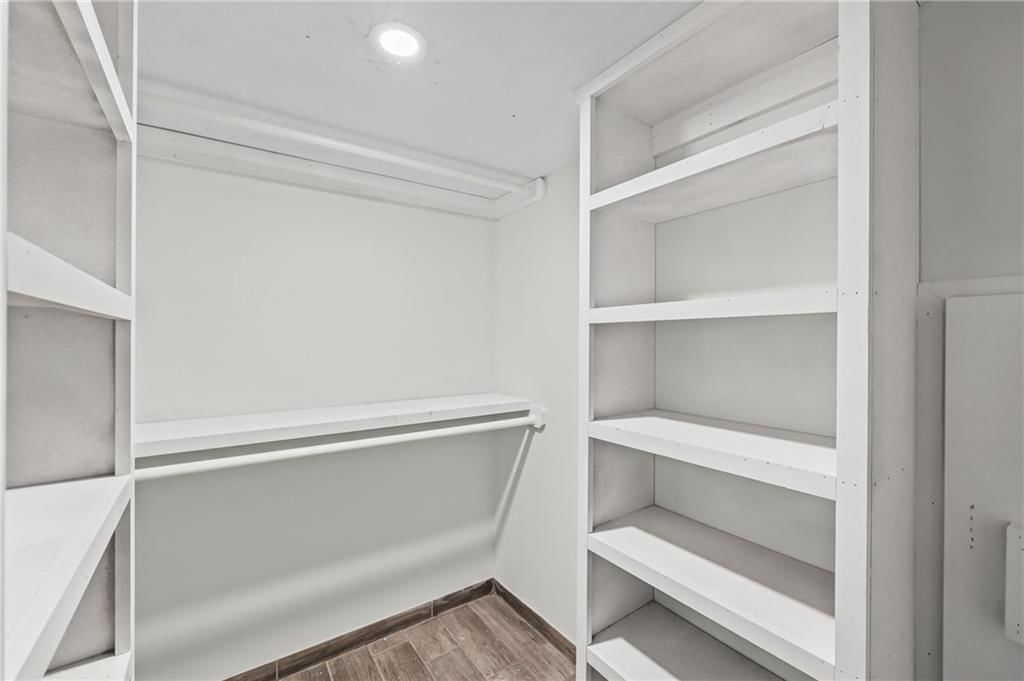 1641 S 49th Terrace — photo 13