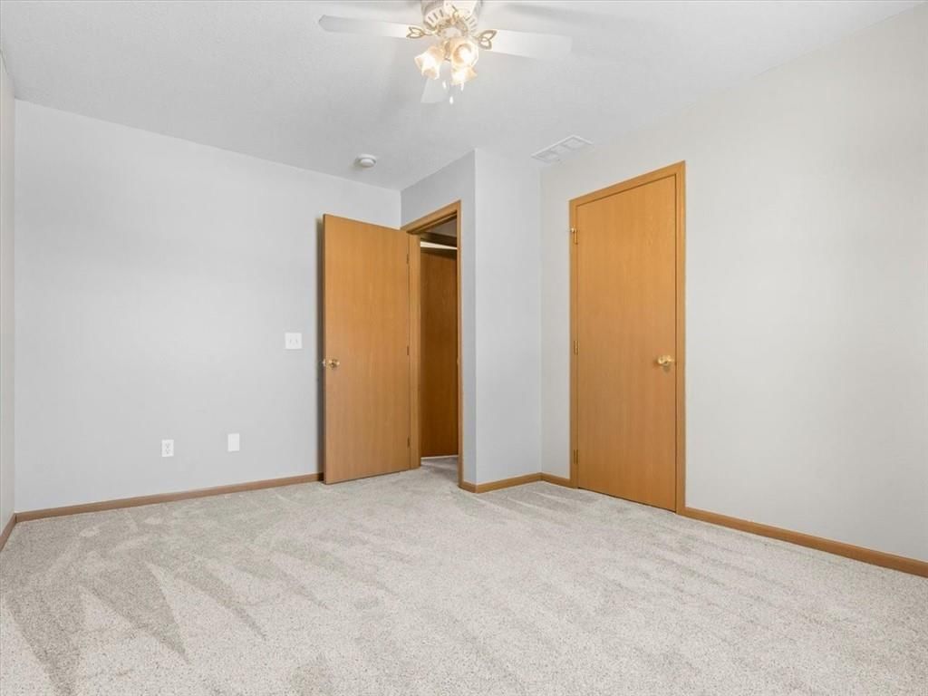 405 S 6th Street — photo 13