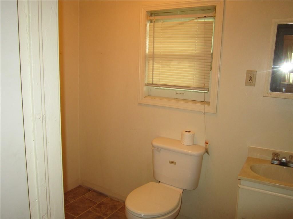 815 Elmwood Avenue — photo 10