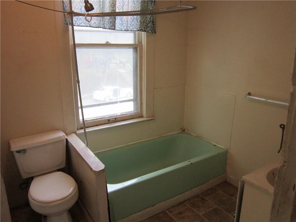 815 Elmwood Avenue — photo 14