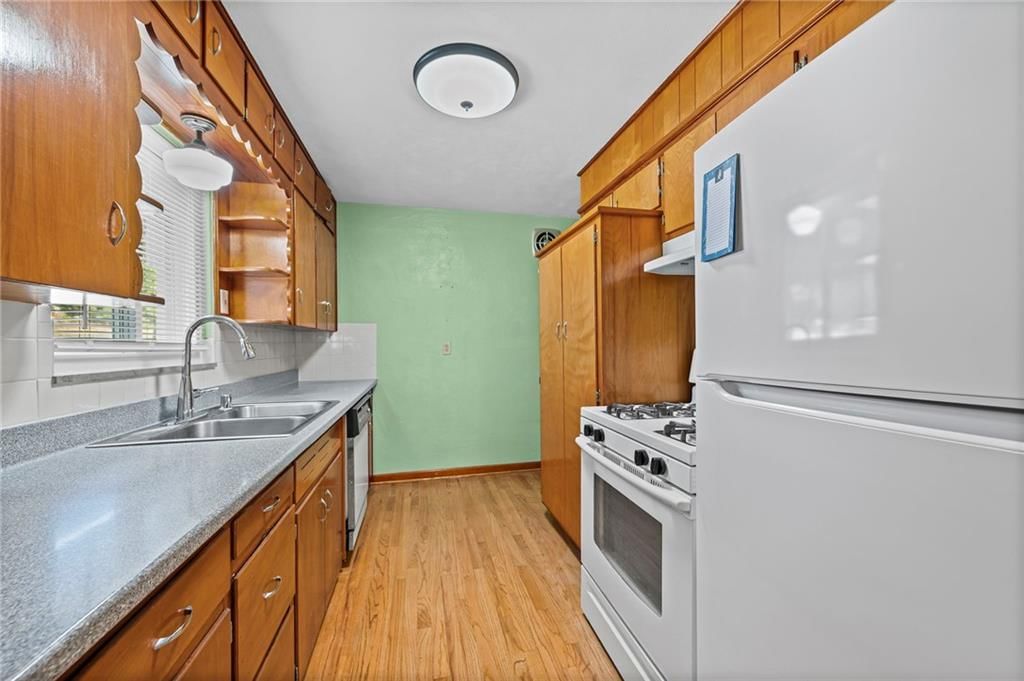3025 N 70th Street — photo 14
