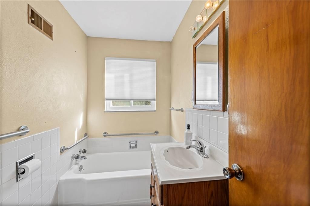 3025 N 70th Street — photo 23