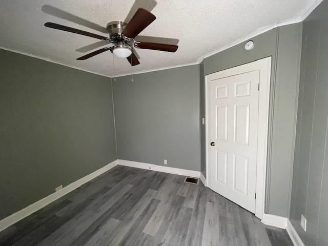 5030 Walrond Avenue — photo 9