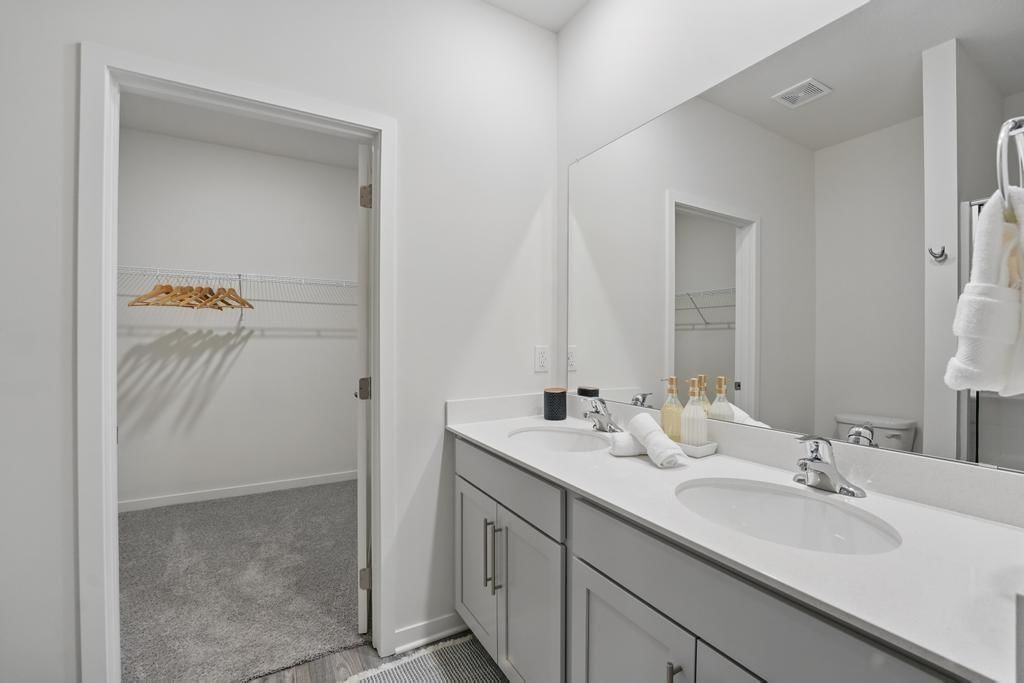 2206 Creek View Lane — photo 16