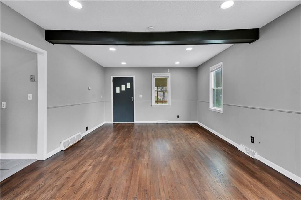 501 Lexington Road — photo 8