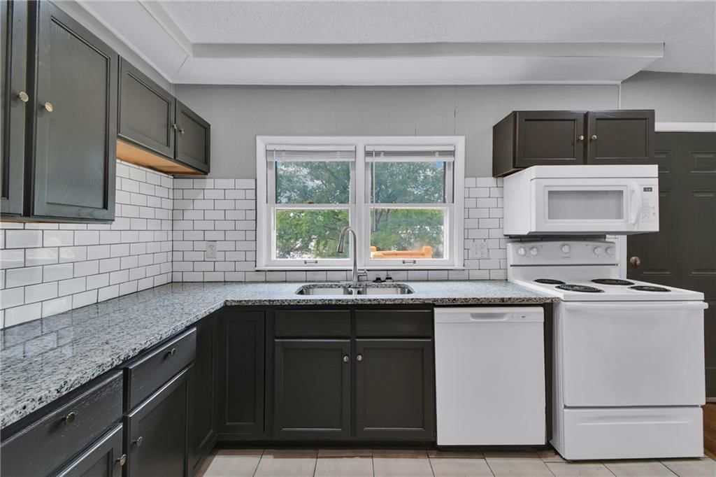 501 Lexington Road — photo 10