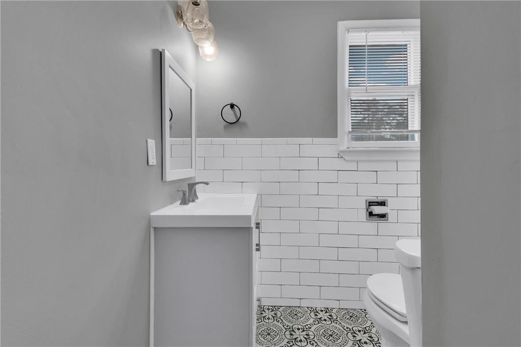 501 Lexington Road — photo 22