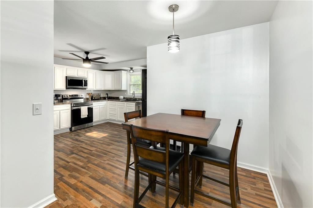 Photo 11 of 32 - 8163 NE 51st Street