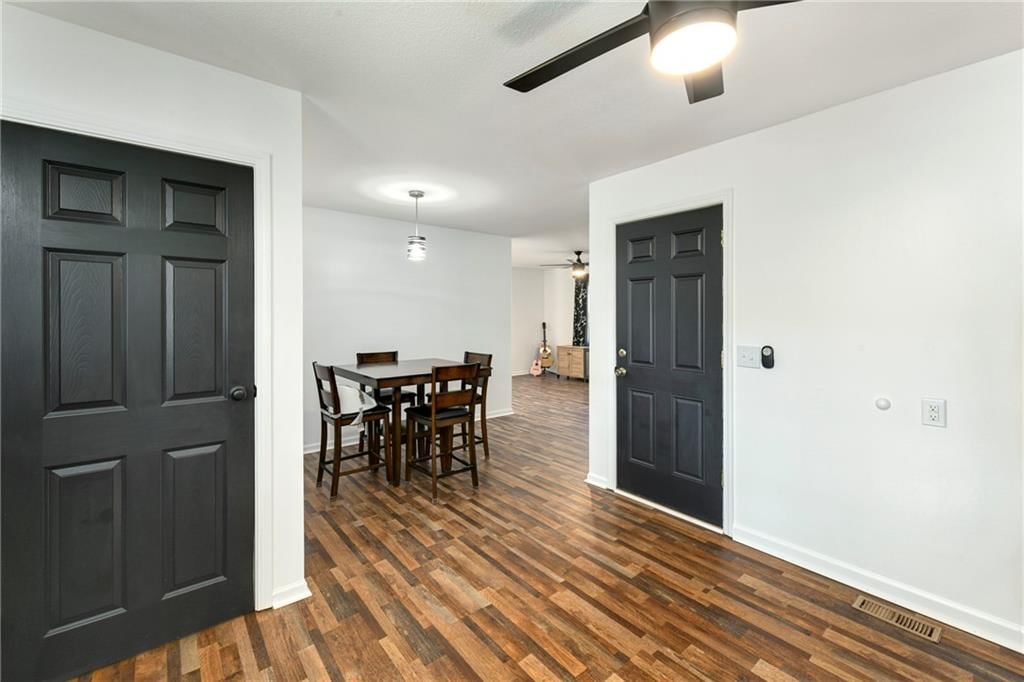 Photo 15 of 32 - 8163 NE 51st Street