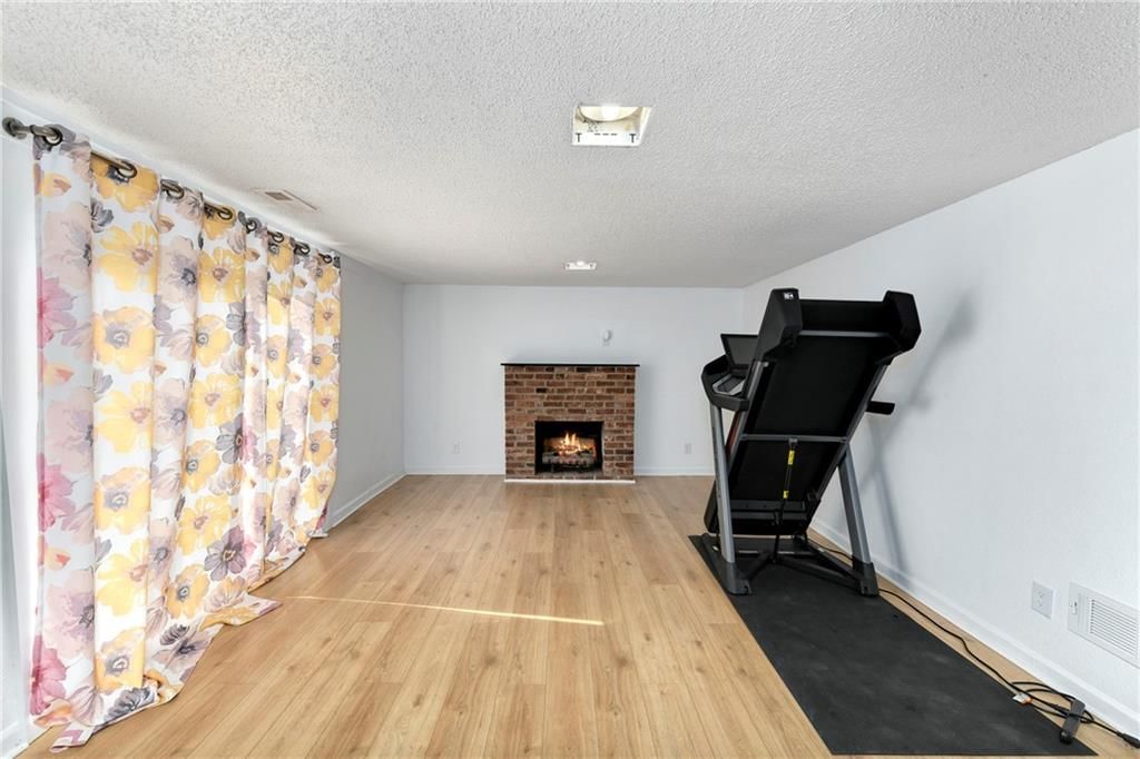 Photo 25 of 32 - 8163 NE 51st Street