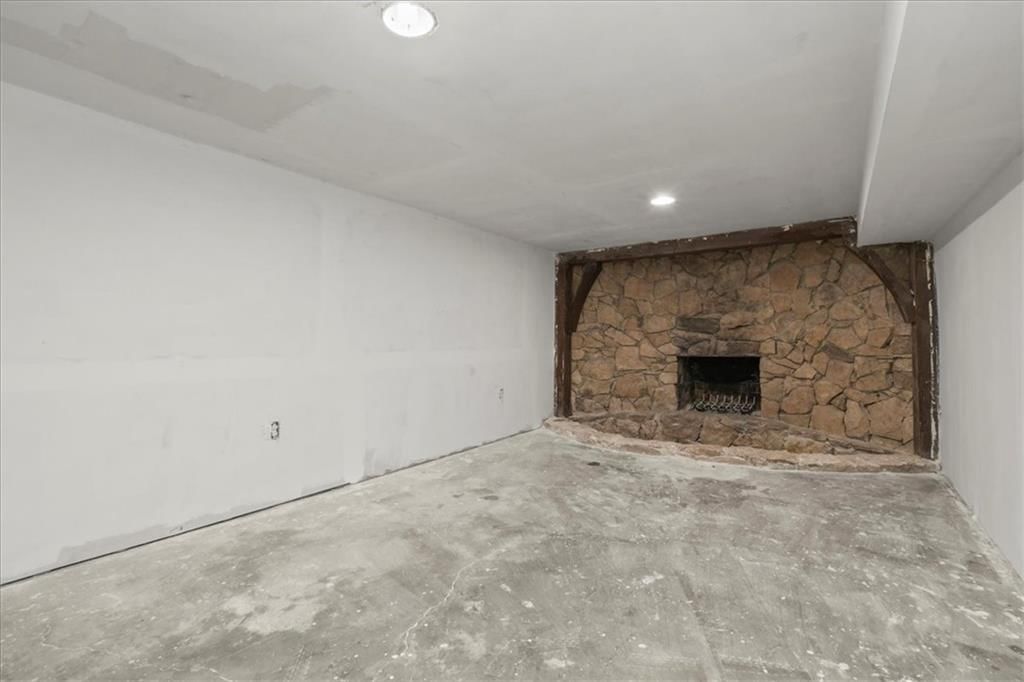 105 SW 28th Street — photo 15