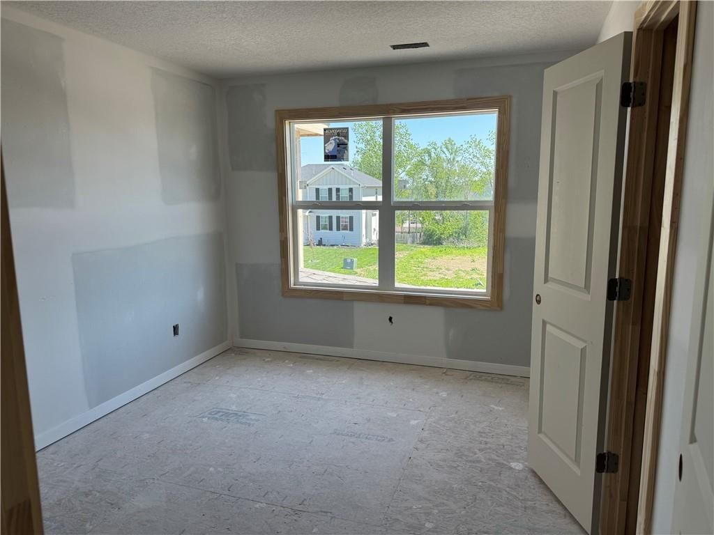20774 Emerald Street — photo 41