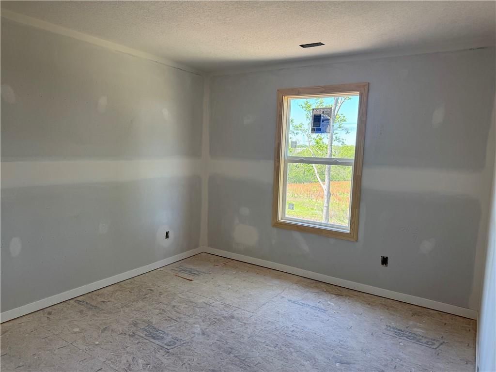 20774 Emerald Street — photo 43