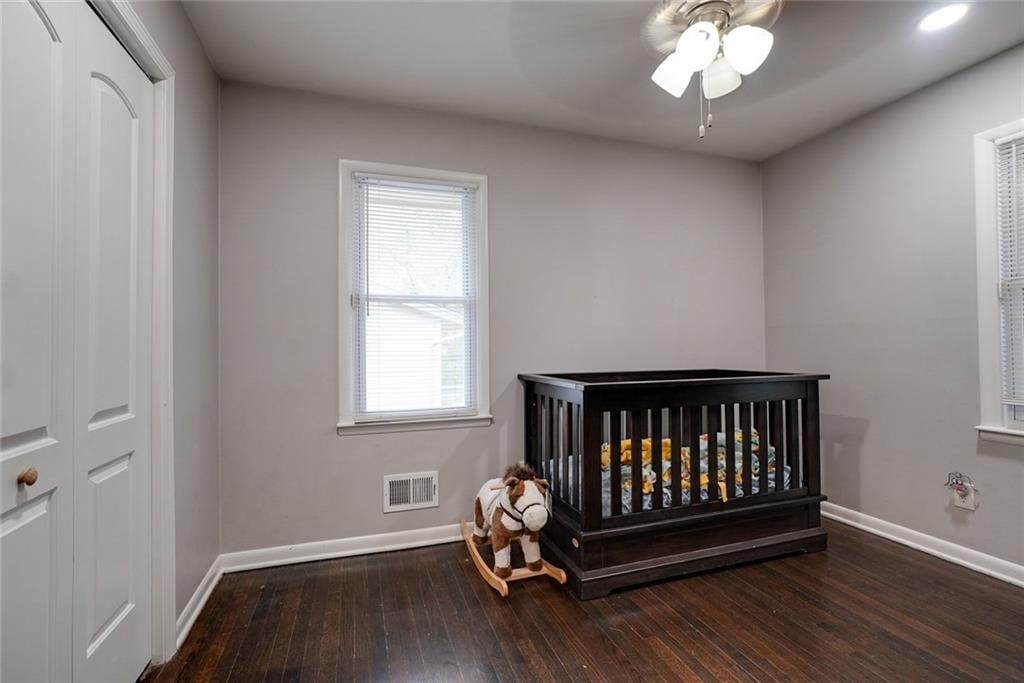 Photo 15 of 36 - 8015 hardy Avenue
