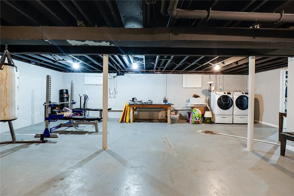 Photo 23 of 36 - 8015 hardy Avenue