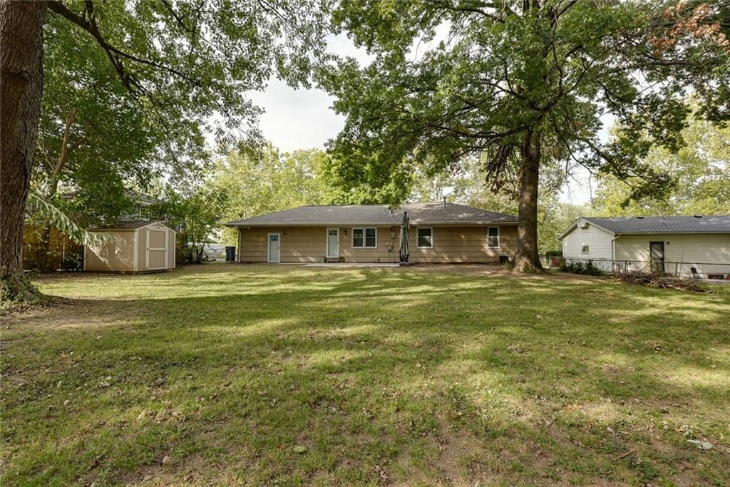 Photo 32 of 36 - 8015 hardy Avenue