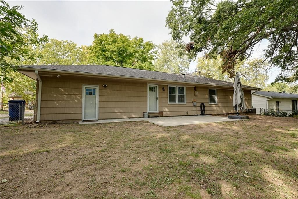 Photo 35 of 36 - 8015 hardy Avenue