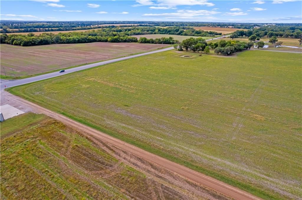 2256 US 400 Highway — photo 11