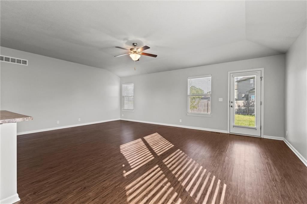 31956 W 172nd Street — photo 5