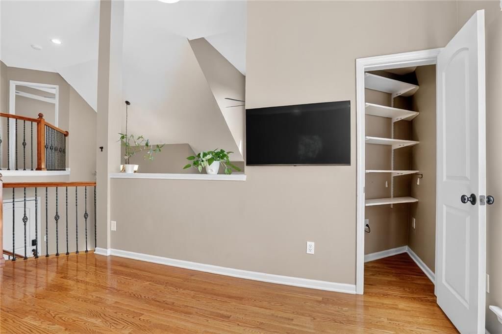 Photo 9 of 30 - 17590 S Brockway Street