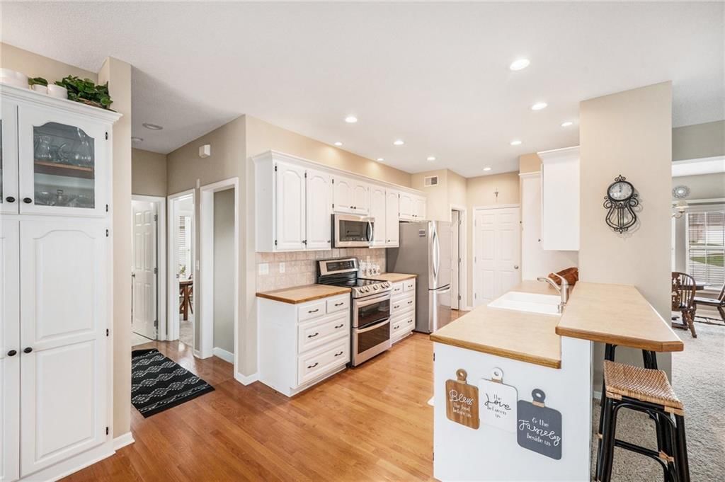 1119 SW Hoke Drive — photo 10