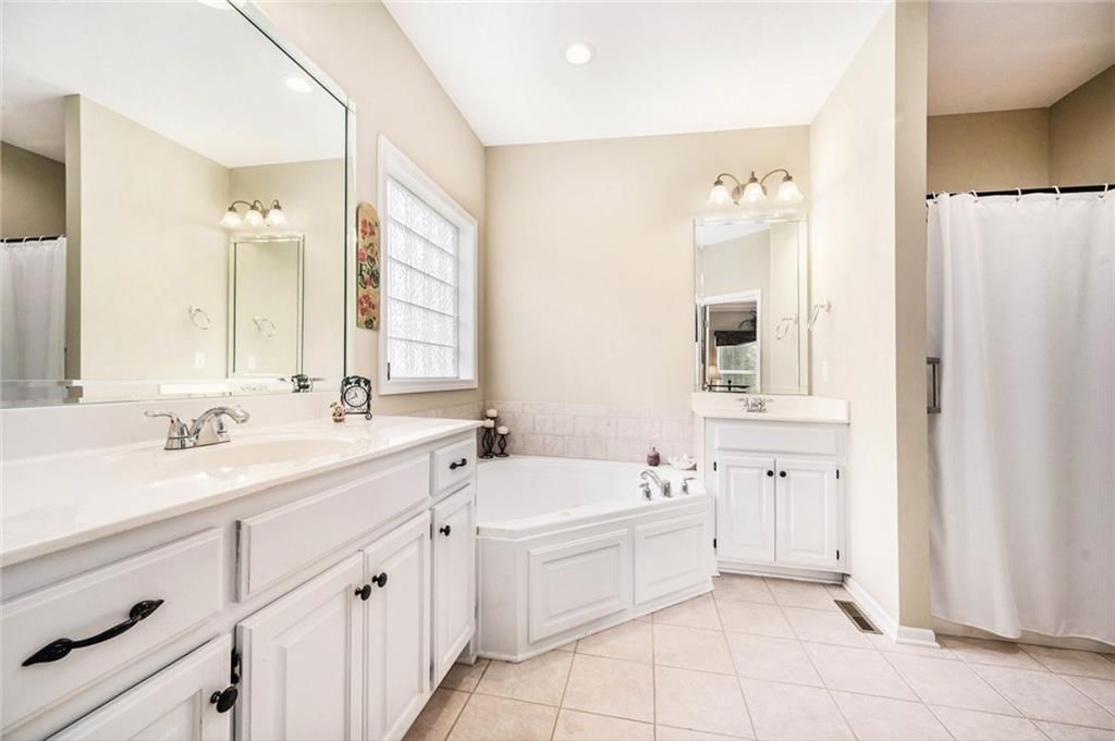 1119 SW Hoke Drive — photo 17