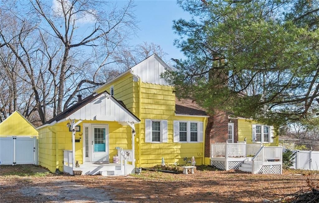 13407 Bennington Avenue, Grandview, MO
