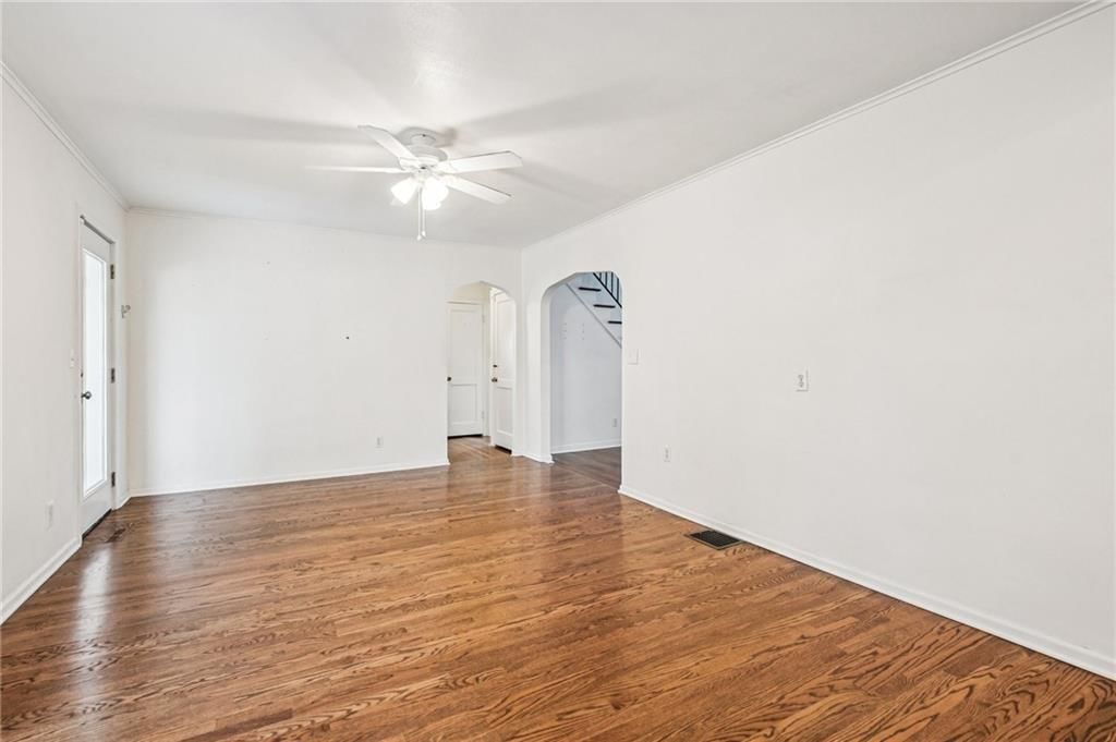 13407 Bennington Avenue — photo 16