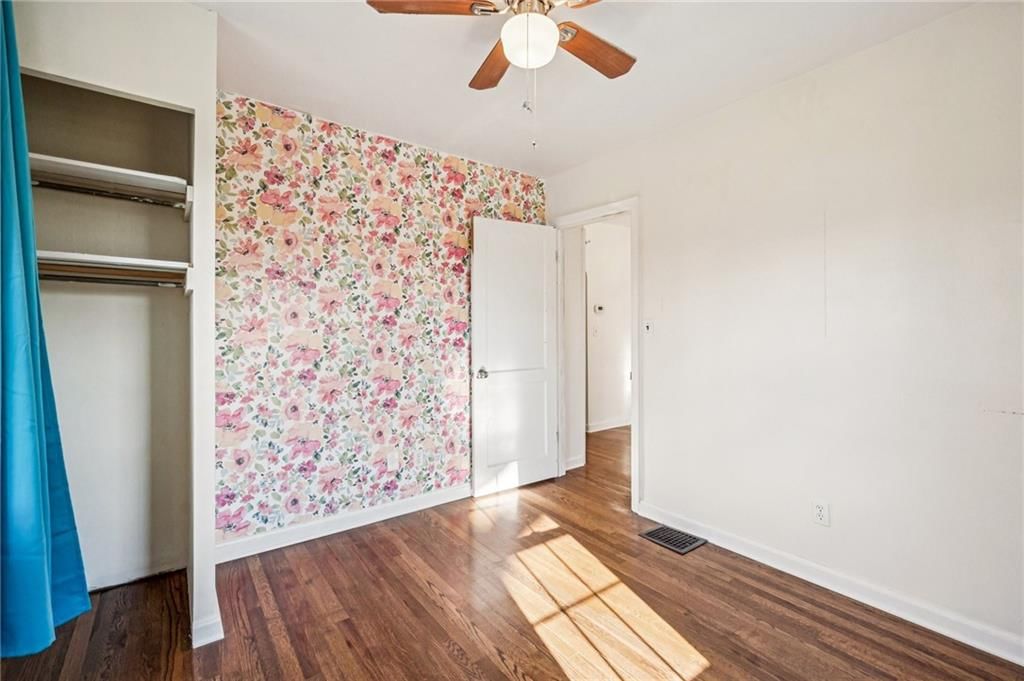 13407 Bennington Avenue — photo 27