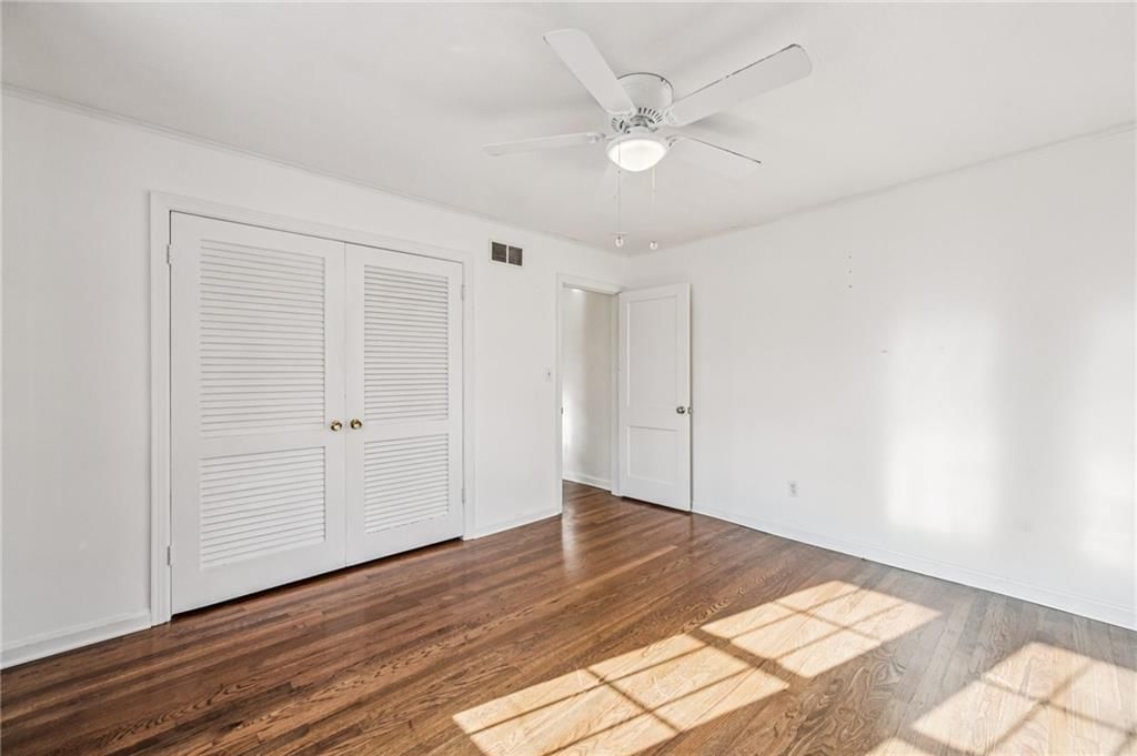 13407 Bennington Avenue — photo 28