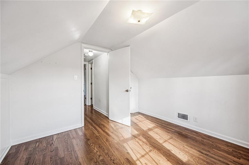 13407 Bennington Avenue — photo 35
