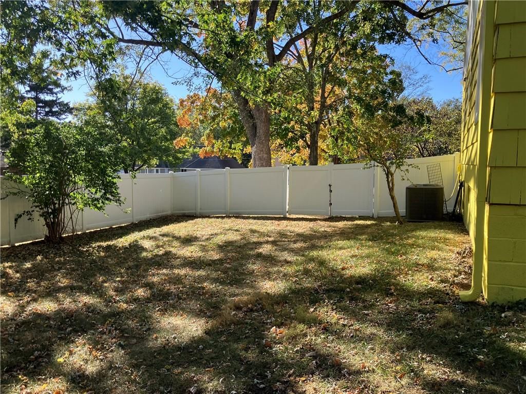 13407 Bennington Avenue — photo 53