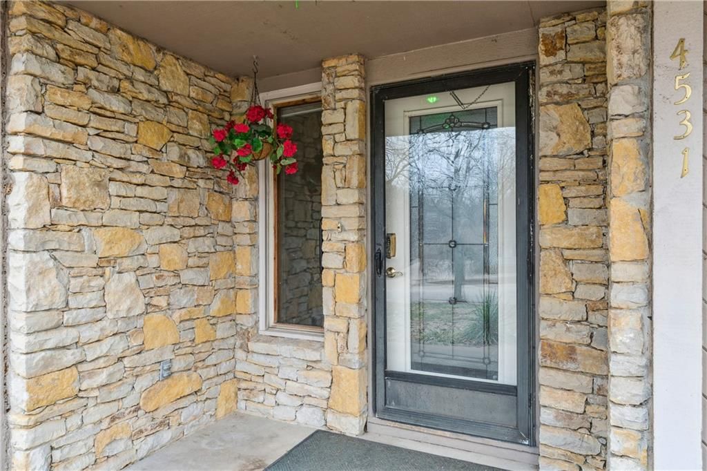 4531 Woodstock Street — photo 3
