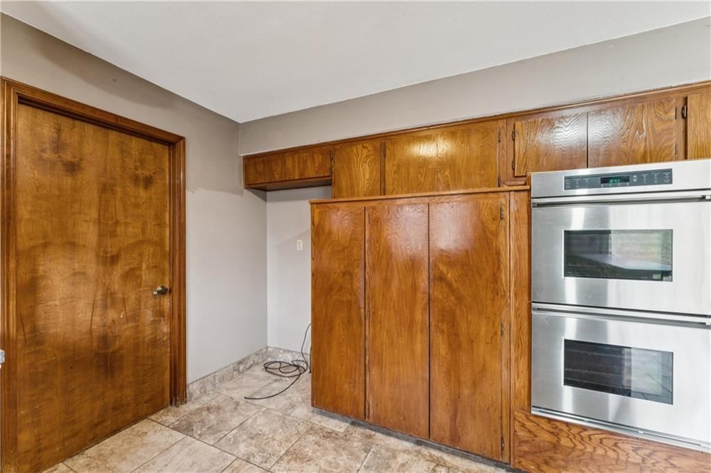 4531 Woodstock Street — photo 19