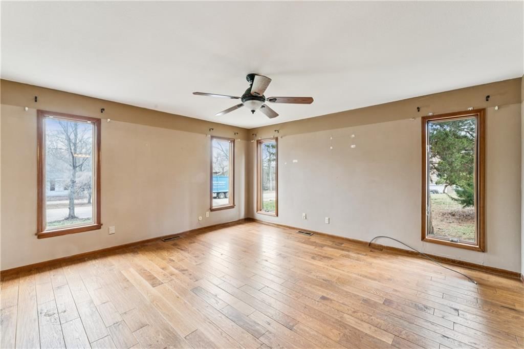 4531 Woodstock Street — photo 23
