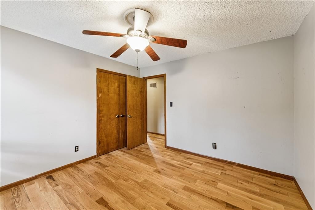4531 Woodstock Street — photo 38